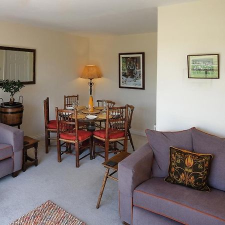 סטרטפורד-אפון-אבון 47 Wetherby Way, 3 Bedrooms, Sleeps 6, Easy Walk To Town, Parking, Self Catering, Great View מראה חיצוני תמונה