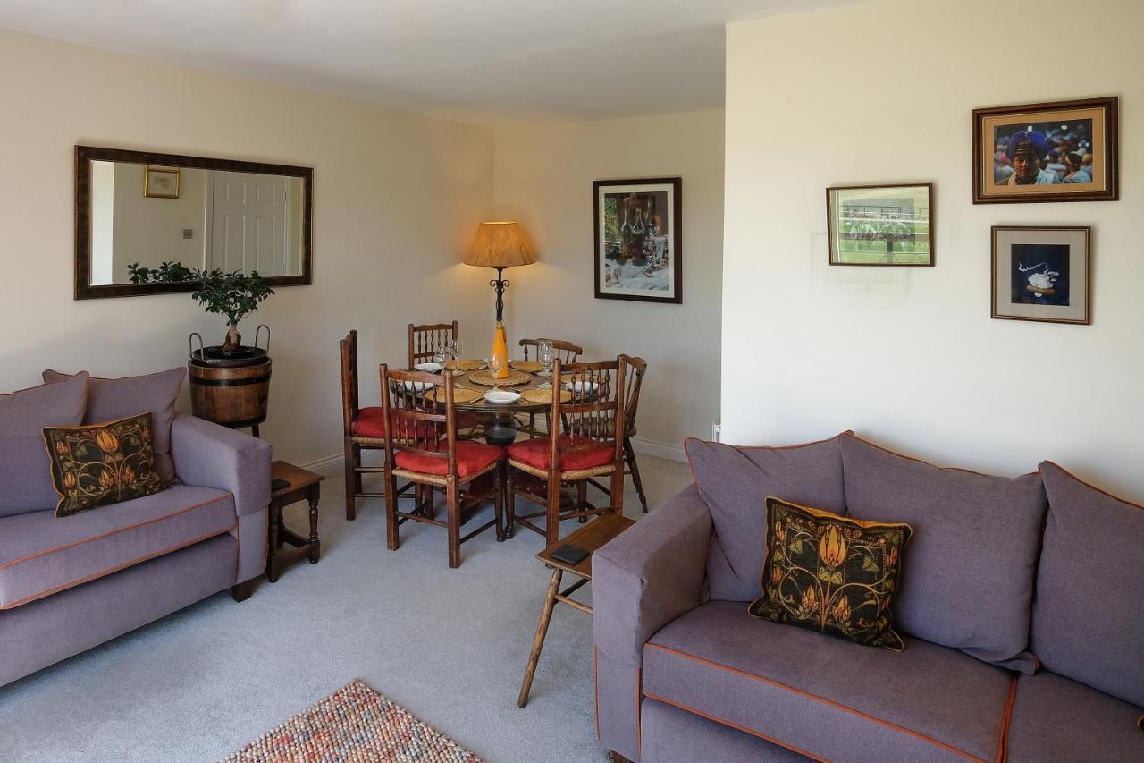 סטרטפורד-אפון-אבון 47 Wetherby Way, 3 Bedrooms, Sleeps 6, Easy Walk To Town, Parking, Self Catering, Great View מראה חיצוני תמונה