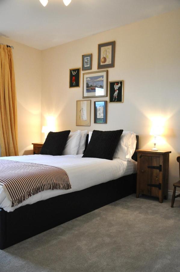 סטרטפורד-אפון-אבון 47 Wetherby Way, 3 Bedrooms, Sleeps 6, Easy Walk To Town, Parking, Self Catering, Great View מראה חיצוני תמונה